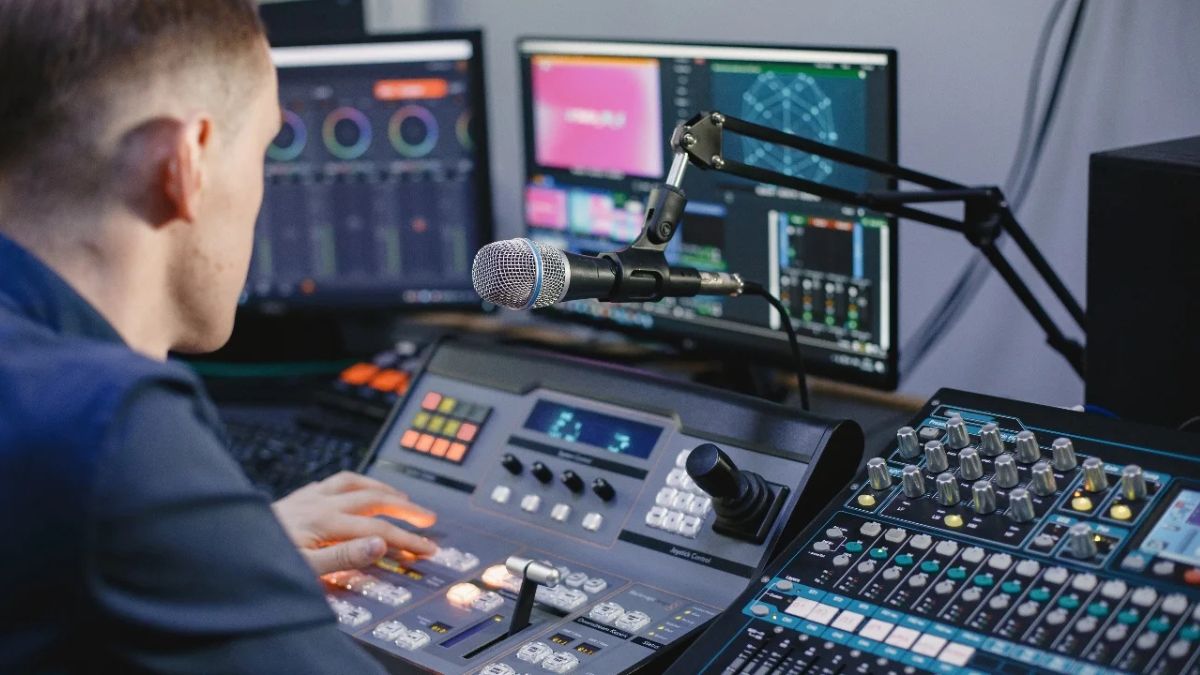 clarion radio repairs